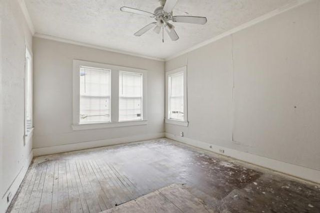 1655 Hawthorne Street, Houston, TX 77006