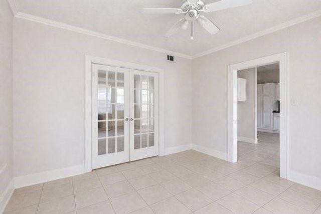 1655 Hawthorne Street, Houston, TX 77006