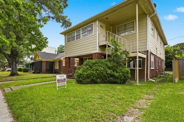 1655 Hawthorne Street, Houston, TX 77006