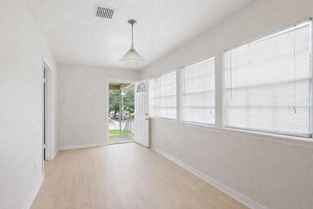 1655 Hawthorne Street, Houston, TX 77006