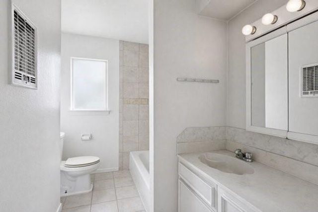 1655 Hawthorne Street, Houston, TX 77006