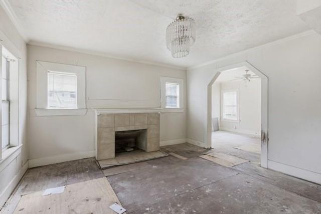 1655 Hawthorne Street, Houston, TX 77006