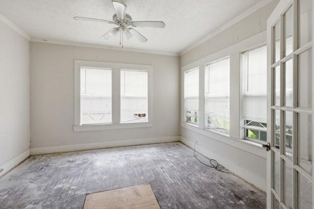 1655 Hawthorne Street, Houston, TX 77006