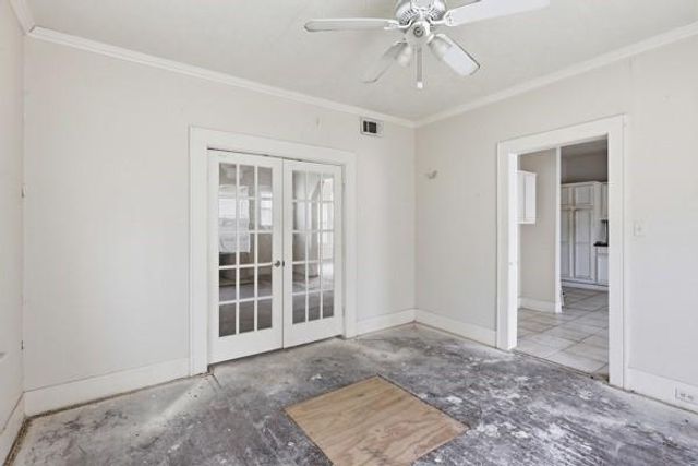 1655 Hawthorne Street, Houston, TX 77006