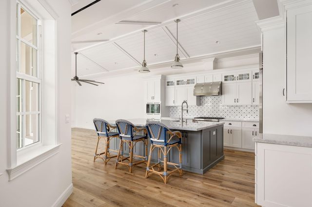 40 White Orchid Way, Indian River Shores, FL 32963