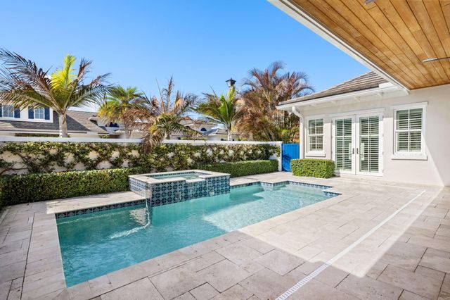 40 White Orchid Way, Indian River Shores, FL 32963