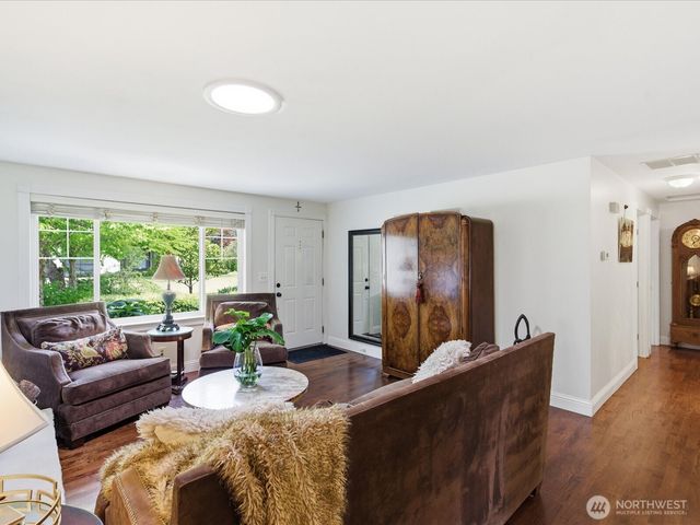 12841 NE 113th Street, Kirkland, WA 98033