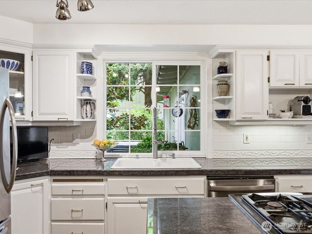 12841 NE 113th Street, Kirkland, WA 98033