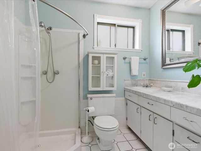 12841 NE 113th Street, Kirkland, WA 98033