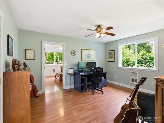 12841 NE 113th Street, Kirkland, WA 98033