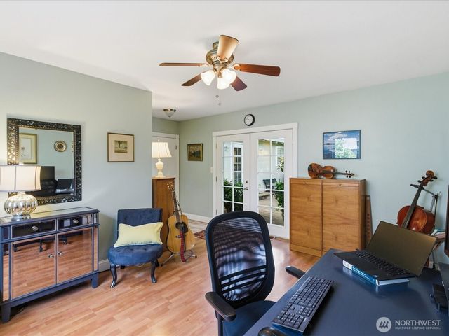 12841 NE 113th Street, Kirkland, WA 98033