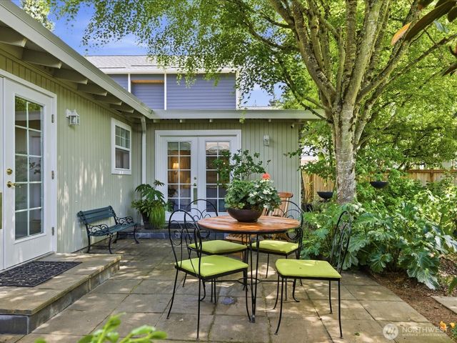 12841 NE 113th Street, Kirkland, WA 98033