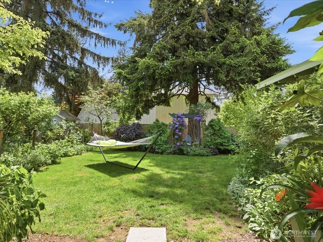 12841 NE 113th Street, Kirkland, WA 98033