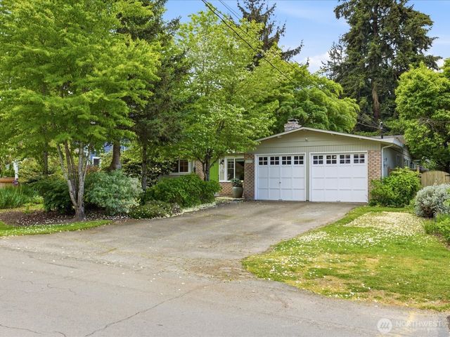 12841 NE 113th Street, Kirkland, WA 98033
