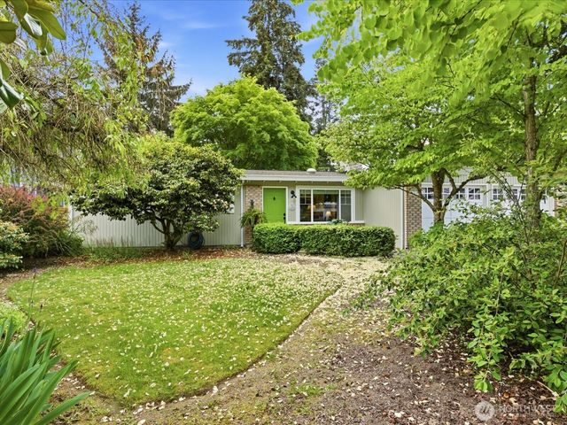 12841 NE 113th Street, Kirkland, WA 98033