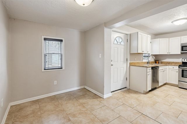 6905 SW 16th Street, Des Moines, IA 50315