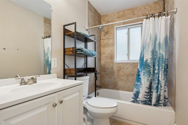 6905 SW 16th Street, Des Moines, IA 50315