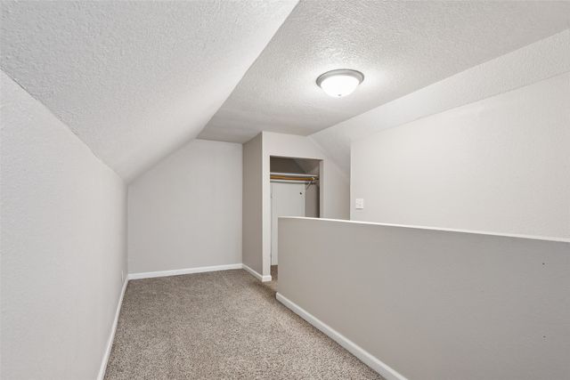 6905 SW 16th Street, Des Moines, IA 50315