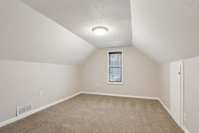 6905 SW 16th Street, Des Moines, IA 50315