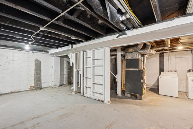 6905 SW 16th Street, Des Moines, IA 50315