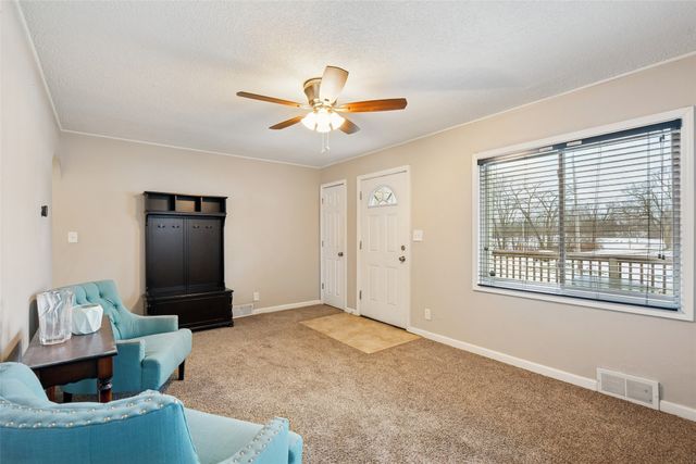 6905 SW 16th Street, Des Moines, IA 50315