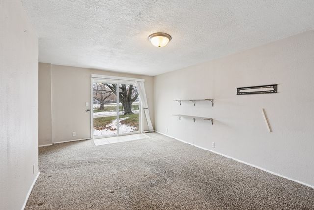 6905 SW 16th Street, Des Moines, IA 50315