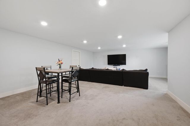 517 S Horseshoe Bend, Maize, KS 67101