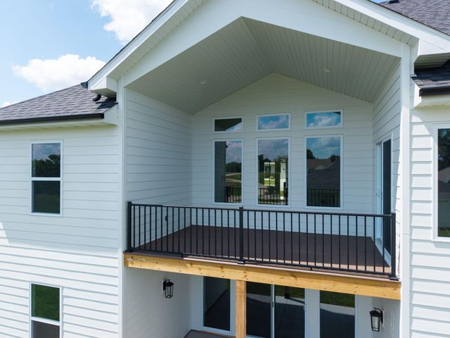 5112 WHISPER DR, Columbia, MO 65203