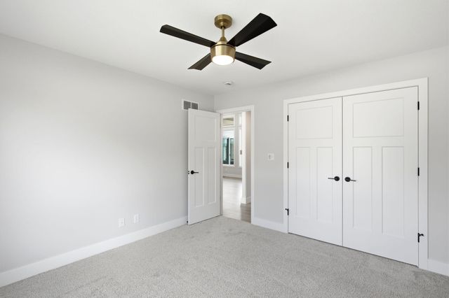 5112 WHISPER DR, Columbia, MO 65203