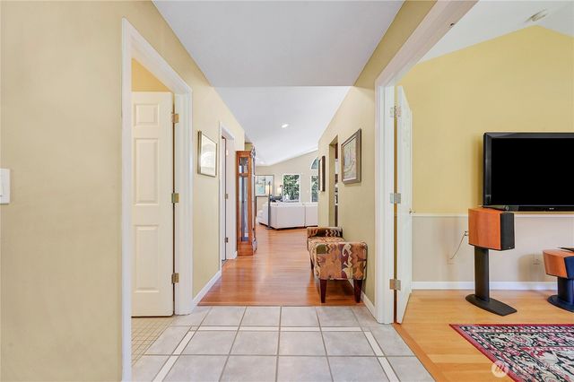 42 Twinsview Court, Port Ludlow, WA 98365