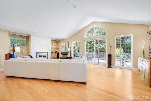42 Twinsview Court, Port Ludlow, WA 98365