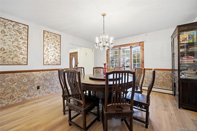 27 Millbury Lane, Setauket, NY 11720