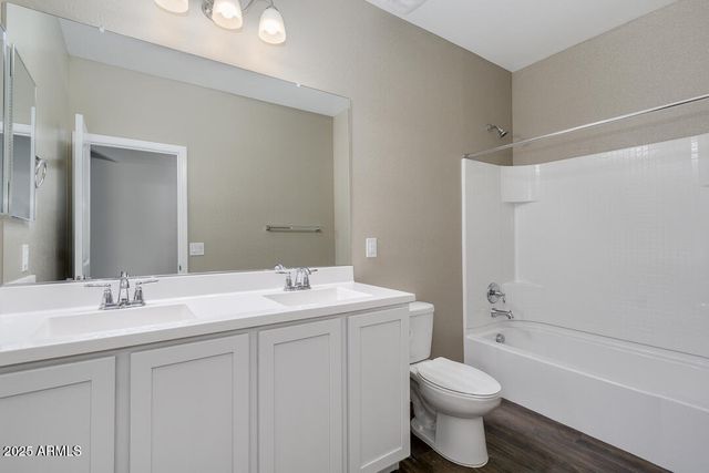 1367 S COUNTRY CLUB Drive 1322, Mesa, AZ 85210