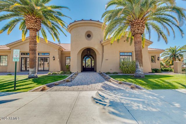 1367 S COUNTRY CLUB Drive 1322, Mesa, AZ 85210