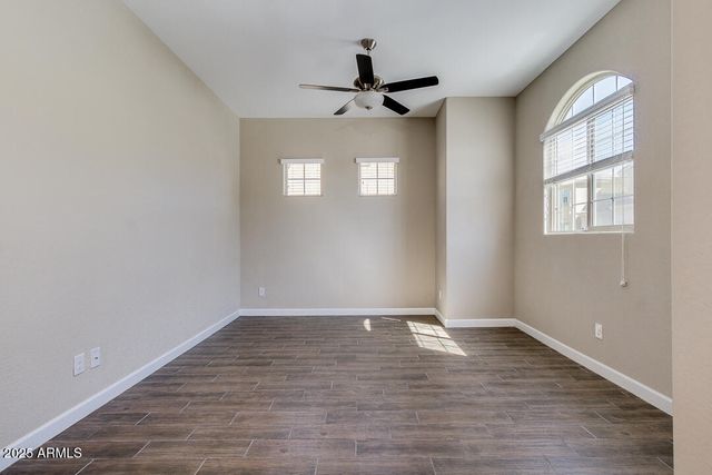 1367 S COUNTRY CLUB Drive 1322, Mesa, AZ 85210