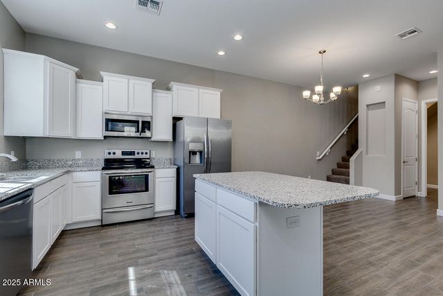 1367 S COUNTRY CLUB Drive 1322, Mesa, AZ 85210