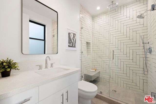 5945 Hesperia Avenue, Encino (los Angeles), CA 91316