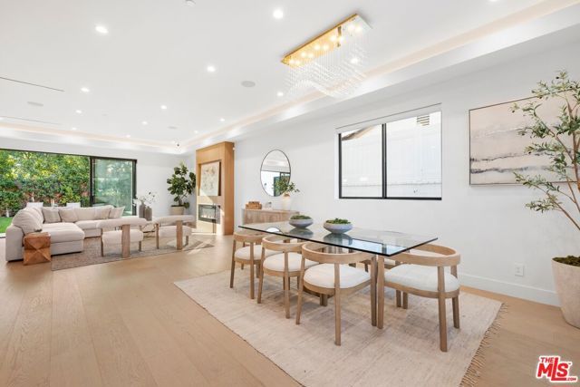 5945 Hesperia Avenue, Encino (los Angeles), CA 91316