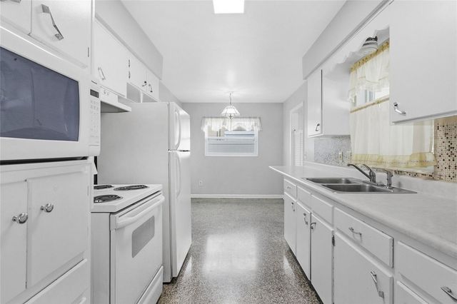 1690 VIBURNUM LANE, Winter Park, FL 32792