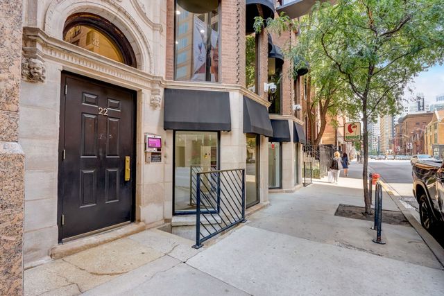 22 W Ontario Street 300-C, Chicago, IL 60654