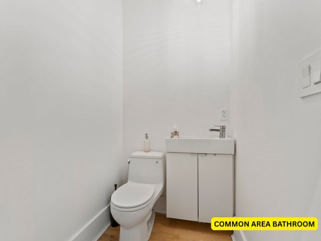 22 W Ontario Street 300-C, Chicago, IL 60654