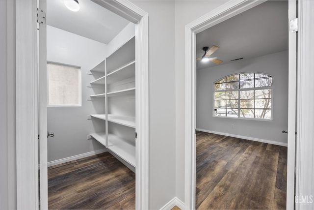 12606 Knights Bridge Place, Bakersfield, CA 93312