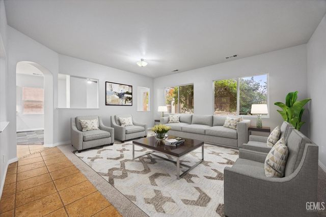 12606 Knights Bridge Place, Bakersfield, CA 93312