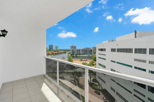 3725 S Ocean Drive 1215, Hollywood, FL 33019