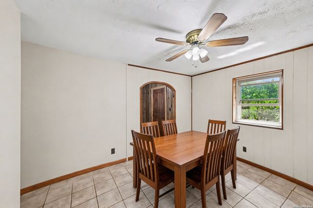 9803 SAXET DR, Boerne, TX 78006