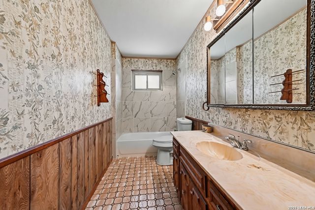 9803 SAXET DR, Boerne, TX 78006