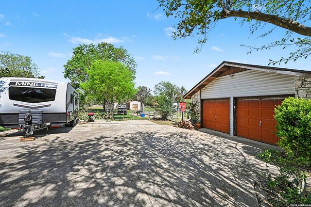 9803 SAXET DR, Boerne, TX 78006