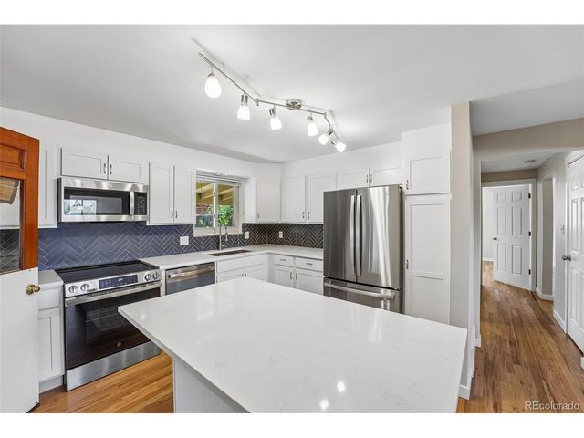 920 Hemlock Way, Broomfield, CO 80020
