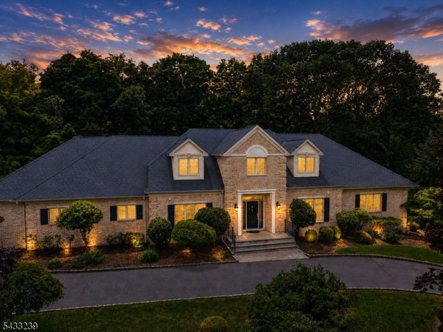 15 Daro Ct, Montville Twp., NJ 07045