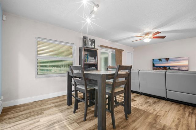 7503 NW 42nd Street, Coral Springs, FL 33065